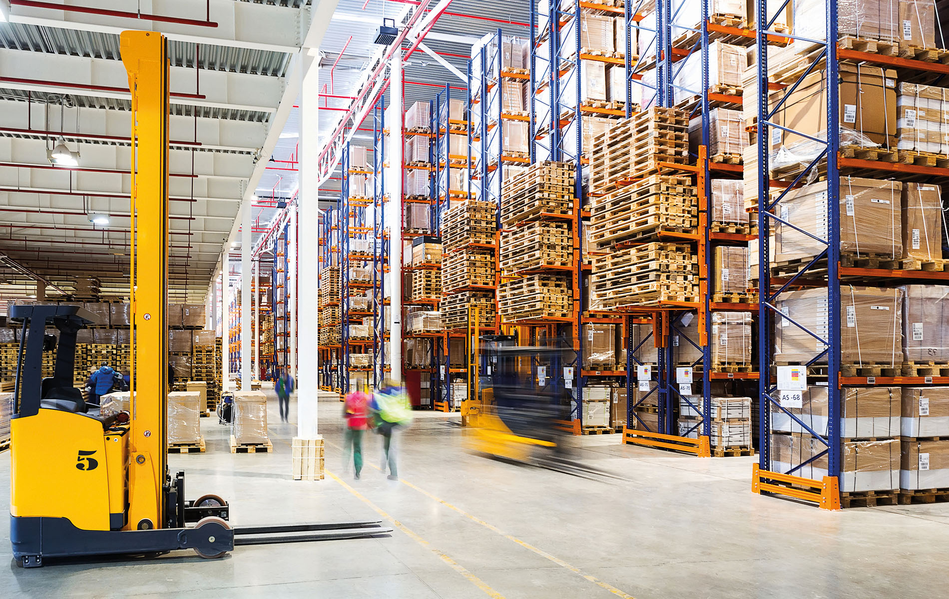 Inventaire d’entrepôt logistique en grande distribution